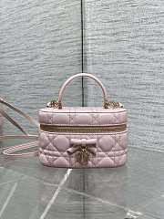 Dior Mini Vanity pink bag Lambskin size 17x10.5x8cm - 1