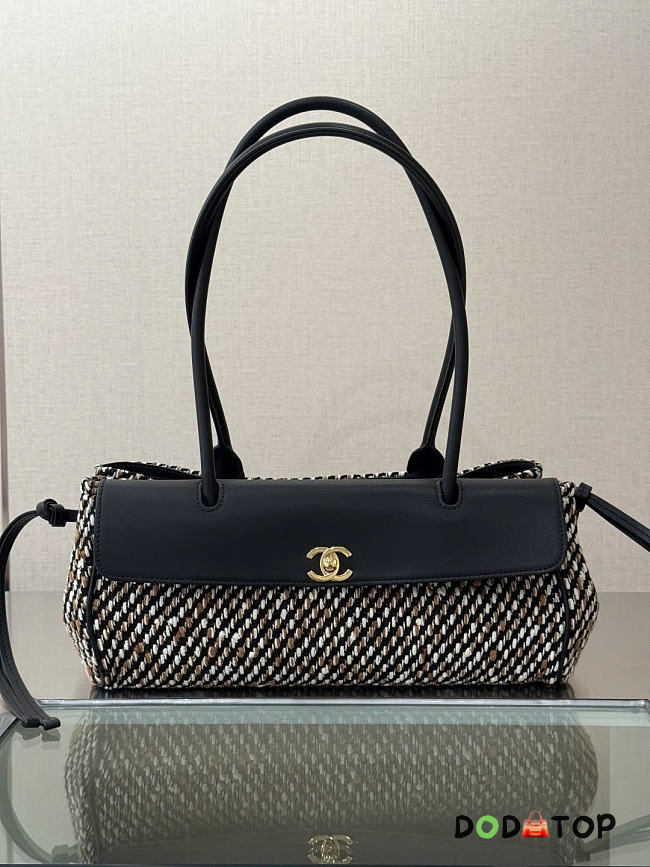 Chanel Urban Essentials Small Shopping Bag Black Multicolor size 15x30.5x11.5cm - 1