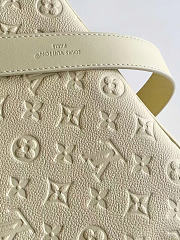 Louis Vuitton Skyline PM white bag size 28x17.5x10.5cm - 3