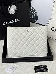 Chanel clutch white size 28x20x1cm - 1