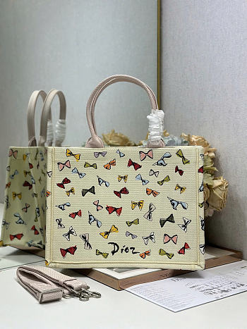 Dior book tote bag Maria Grazia Chiuri size 36x28cm