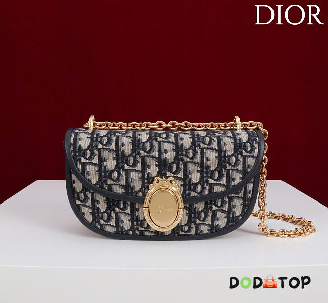 Small Dior Médaillon Flap Bag with Chain size 21 x 12 x 5.5 cm - 1