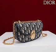 Small Dior Médaillon Flap Bag with Chain size 21 x 12 x 5.5 cm - 5