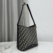 Dior Medallion Bucket Bag caro size 26.5 x 26 x 15 cm - 5