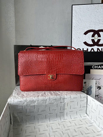 Chanel bag red crocodile 26x38x11cm