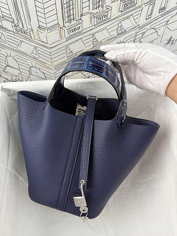 Hermès Picotin 18 Touch bag size 22x21x18cm
