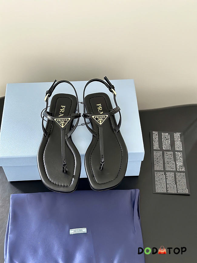 Prada Patent leather thong sandals black - 1