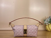 Louis Vuitton Pochette Mia Pink 22x14.5x8cm - 1