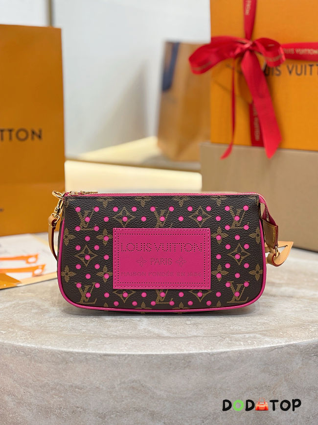 Louis Vuitton Pochette Accessoires Monogram Perfo size 22 x 13 x 4cm - 1