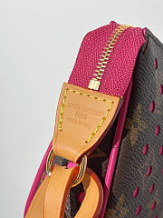 Louis Vuitton Pochette Accessoires Monogram Perfo size 22 x 13 x 4cm - 5