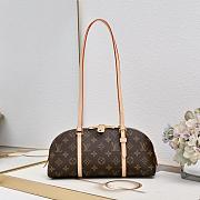 Louis Vuitton Squire East West bag size 29x14x8cm - 1
