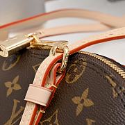 Louis Vuitton Squire East West bag size 29x14x8cm - 3