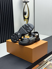 LV Nevada Comfort Sandal - 01 - 4
