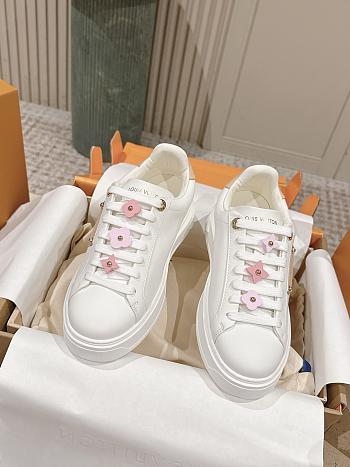 Lousi Vuitton Time Out Sneaker white