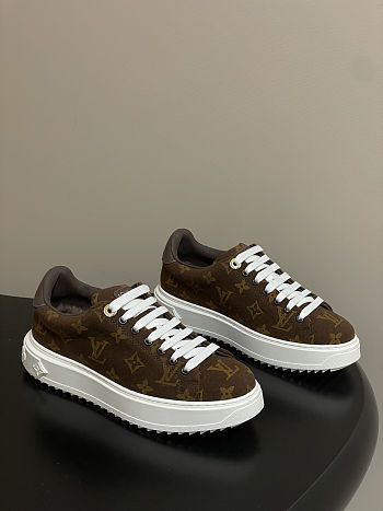 Lousi Vuitton Time Out Sneaker - 04