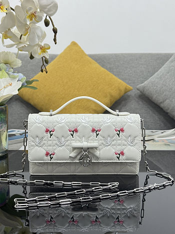 Dior Mini Bag White size 21 x 11.5 x 4.5 cm