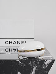 Chanel Small Egg Minaudiere Resin & Gold-Tone Metal Pearly White bag 29 x 15 x 9cm - 4