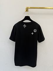 LV Embroidered Signature Short-Sleeved T-Shirt men  - 5
