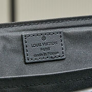 LV Courrier Messenger size 33 x 22.5 x 11 - 4