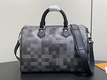 LV Speedy 30 Bandoulière black bag size 34 x 22 x 19