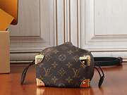 LV Nano Noé Trunk bag size 15x17x18cm - 4