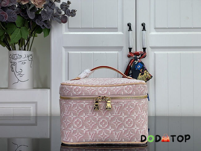 Louis Vuitton Nice Mini pink bag size 20 x 13.5 x 12cm - 1