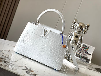 Louis Vuitton Capucines white bag 31.5 x 20 x 11cm