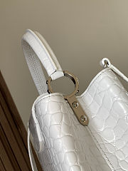 Louis Vuitton Capucines white bag 31.5 x 20 x 11cm - 2