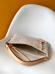 Louis Vuitton Carryall East-West bag size 36x19x10cm - 6