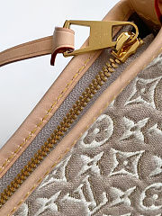 Louis Vuitton Carryall East-West bag size 36x19x10cm - 4