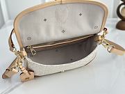 Louis Vuitton Diane PM bag size 24x15x9cm - 2