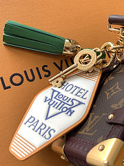 Louis Vuitton Side Trunk MM bag size 23.5 x 16 x 8.5 - 4