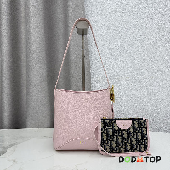 Dior Medallion Bucket Bag pink size 19.5 x 18.5 x 11.5cm - 1