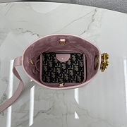 Dior Medallion Bucket Bag pink size 19.5 x 18.5 x 11.5cm - 5
