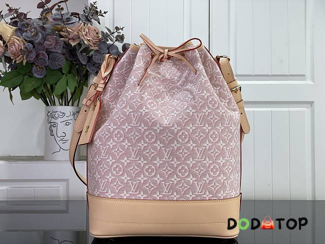 Louis Vuitton Monogram Emblème M28714 Noé pink bag size 27.5 x 36 x 20cm - 1