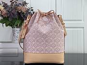 Louis Vuitton Monogram Emblème M28714 Noé pink bag size 27.5 x 36 x 20cm - 1