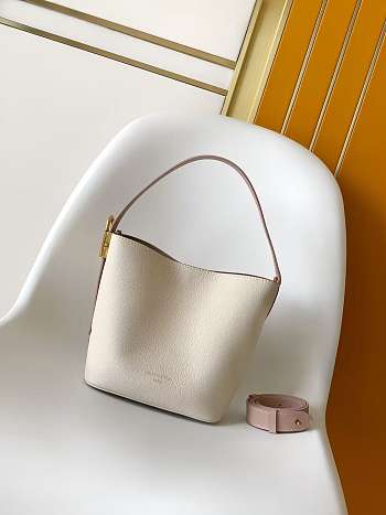 Louis Vuitton All In BB Low Key bag size 16x12x18cm