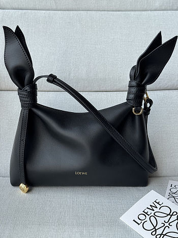 Loewe Scarf bag in smooth calfskin black size 34x8.5x21cm