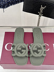Gucci Interlocking G slides green - 1