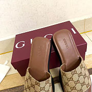 Gucci women's flat platform mules - 2