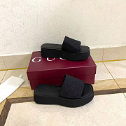 Gucci women's flat platform mules black - 5