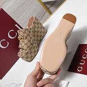Gucci Women's wedge sandals with horsebit detail 10.5cm - 6