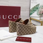 Gucci Women's wedge sandals with horsebit detail 10.5cm - 4