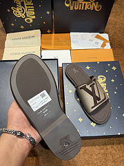 LV Portofino Mule Men -03 - 2
