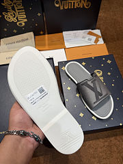 LV Portofino Mule Men -04 - 2