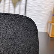 Louis Vuitton Madeleine PM bag size 29 x 18 x 10.5cm - 6