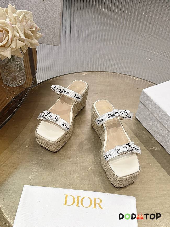J'Adior Sandal with Straps -02 - 1