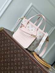 Louis Vuitton Neverfull Inside Out BB Monogram Pink bag size 26.5x16.5x11cm - 1