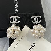 Chanel pearl earrings -01 - 1