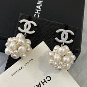 Chanel pearl earrings -01 - 2